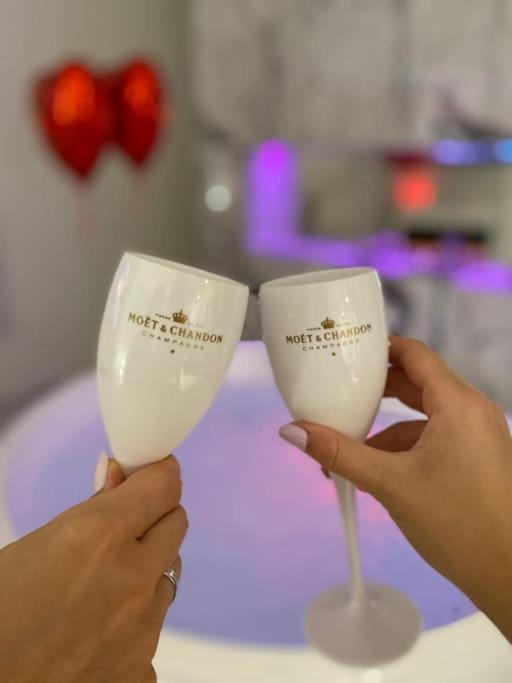 Spa Romantique ... Esprit Love Mulhouse Eksteriør bilde